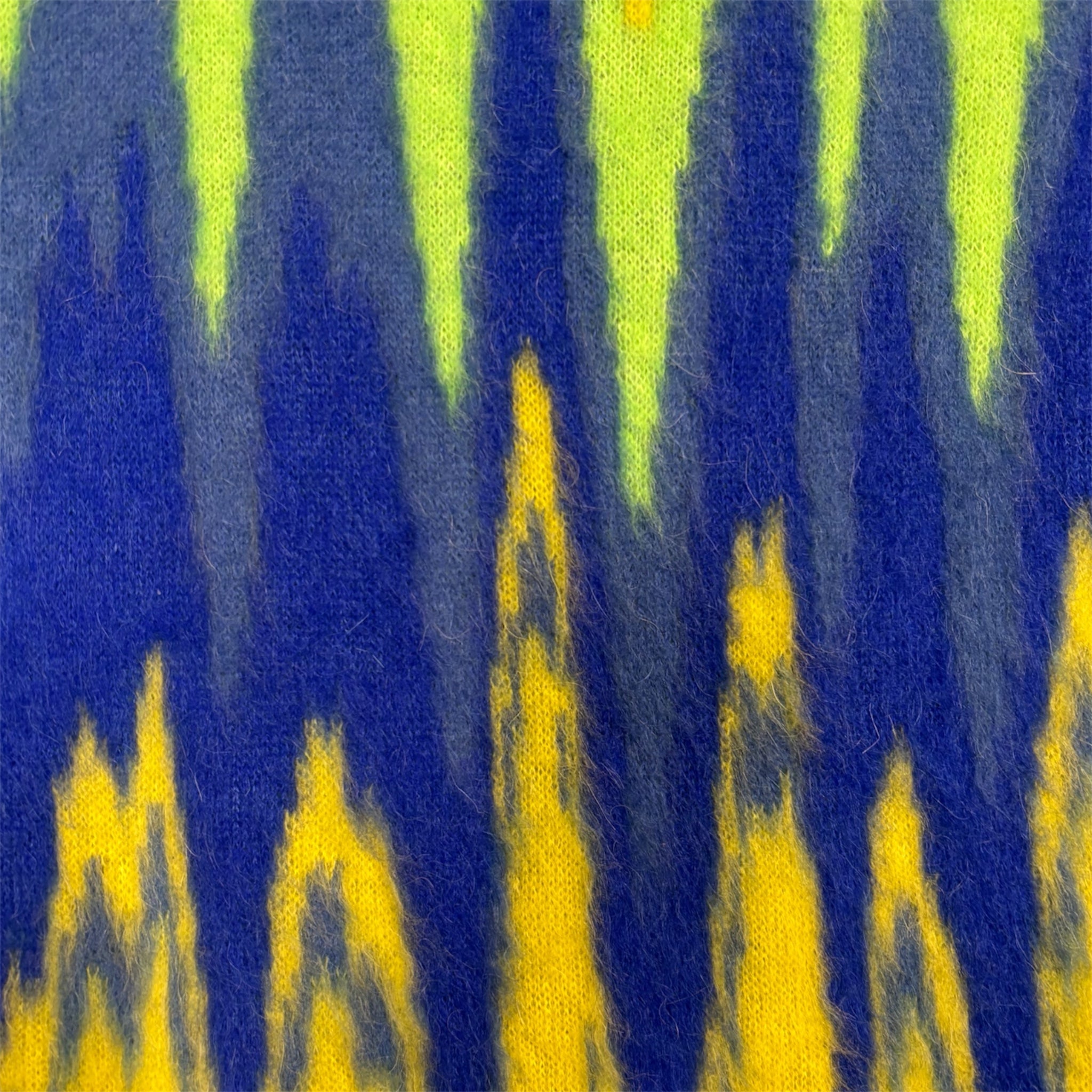 BRUSHED MOHAIR YELLOW ZIGZAG CREW