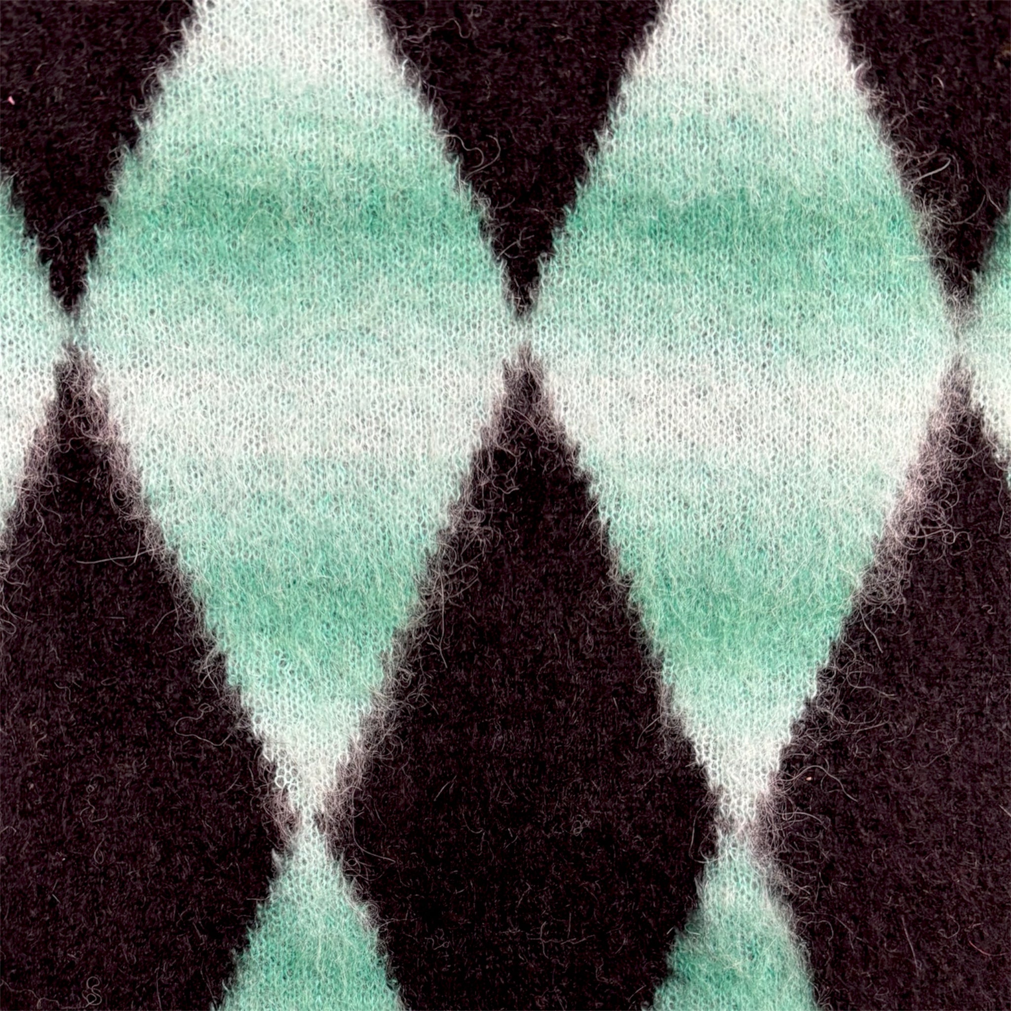 BRUSHED MOHAIR DIAMOND CREW