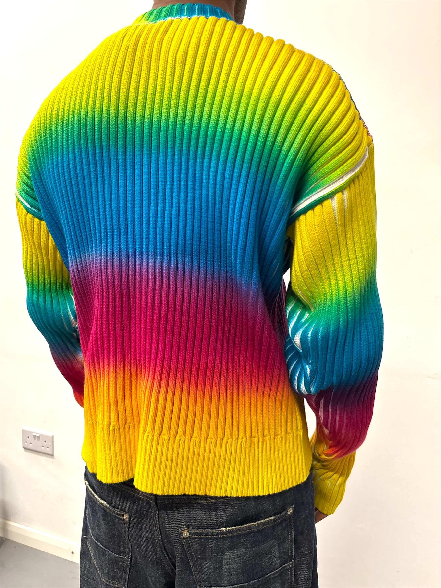 SPRAY RIBBED KNIT