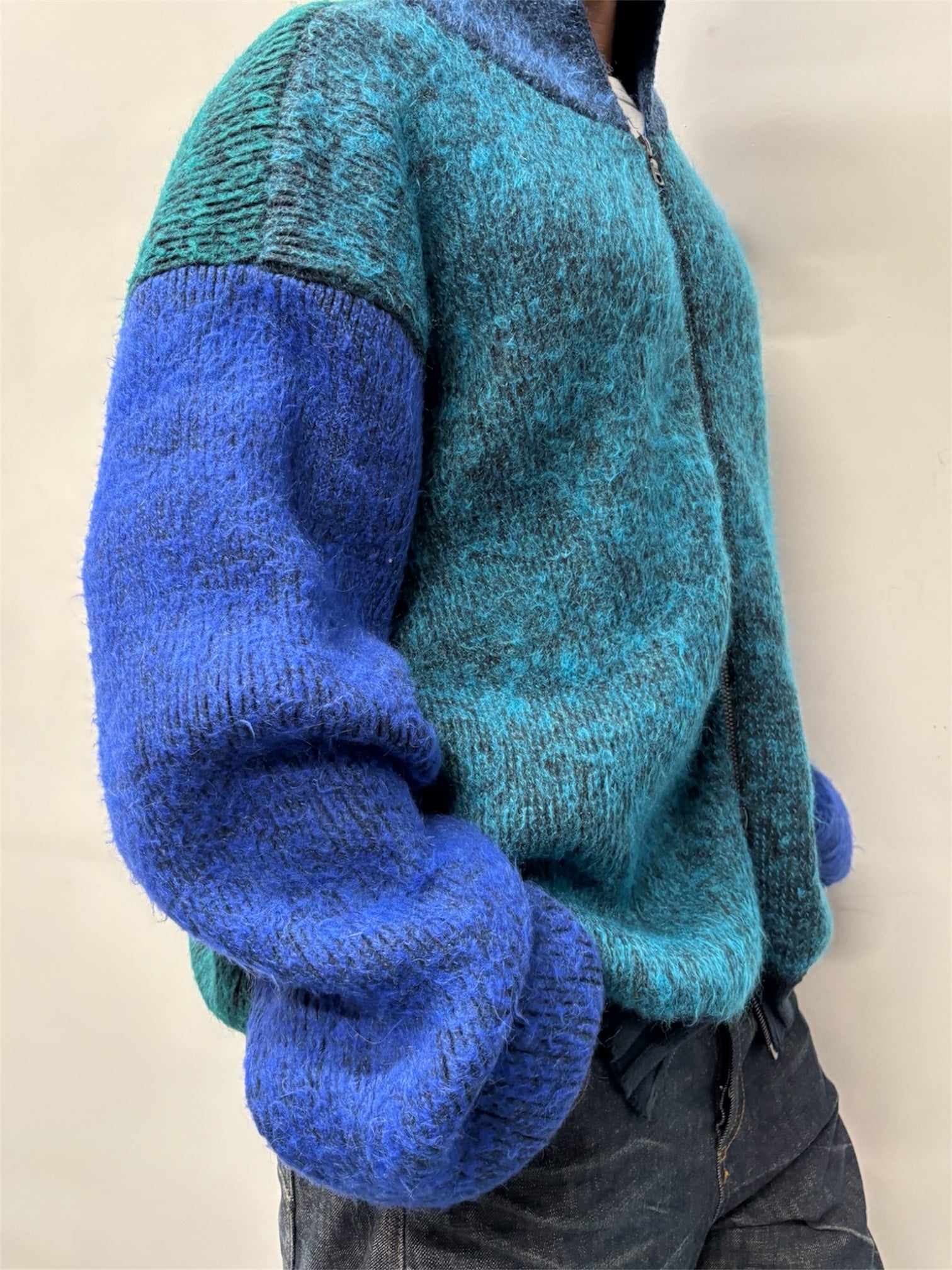 BRUSHED MOHAIR BLUE HOODIE KNIT
