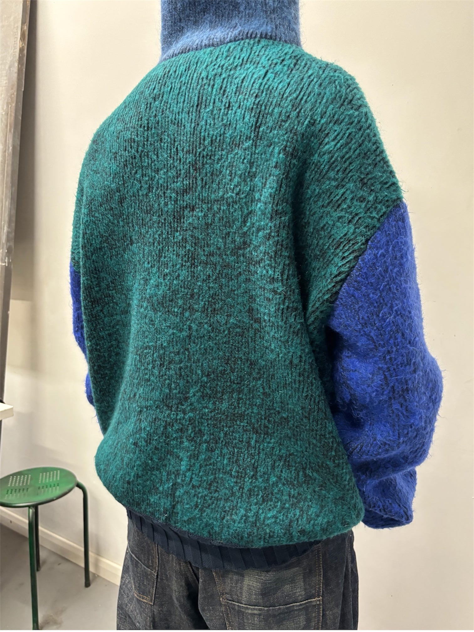 BRUSHED MOHAIR BLUE HOODIE KNIT