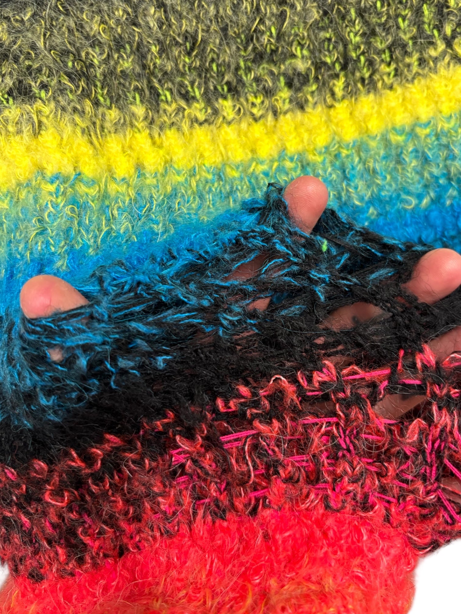 OPEN LACE GRADIENT MOHAIR TOP