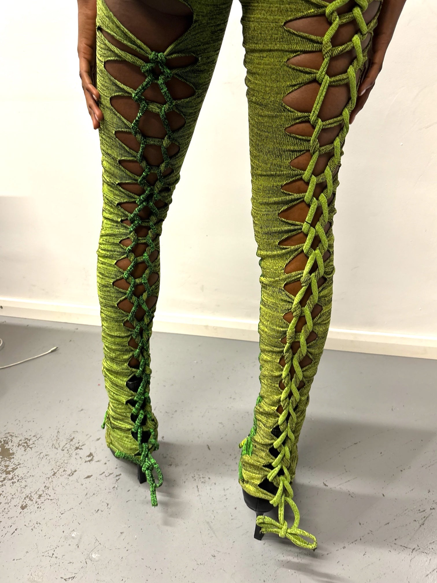 GREEN ELASTIC SHOW PIECE TROUSER