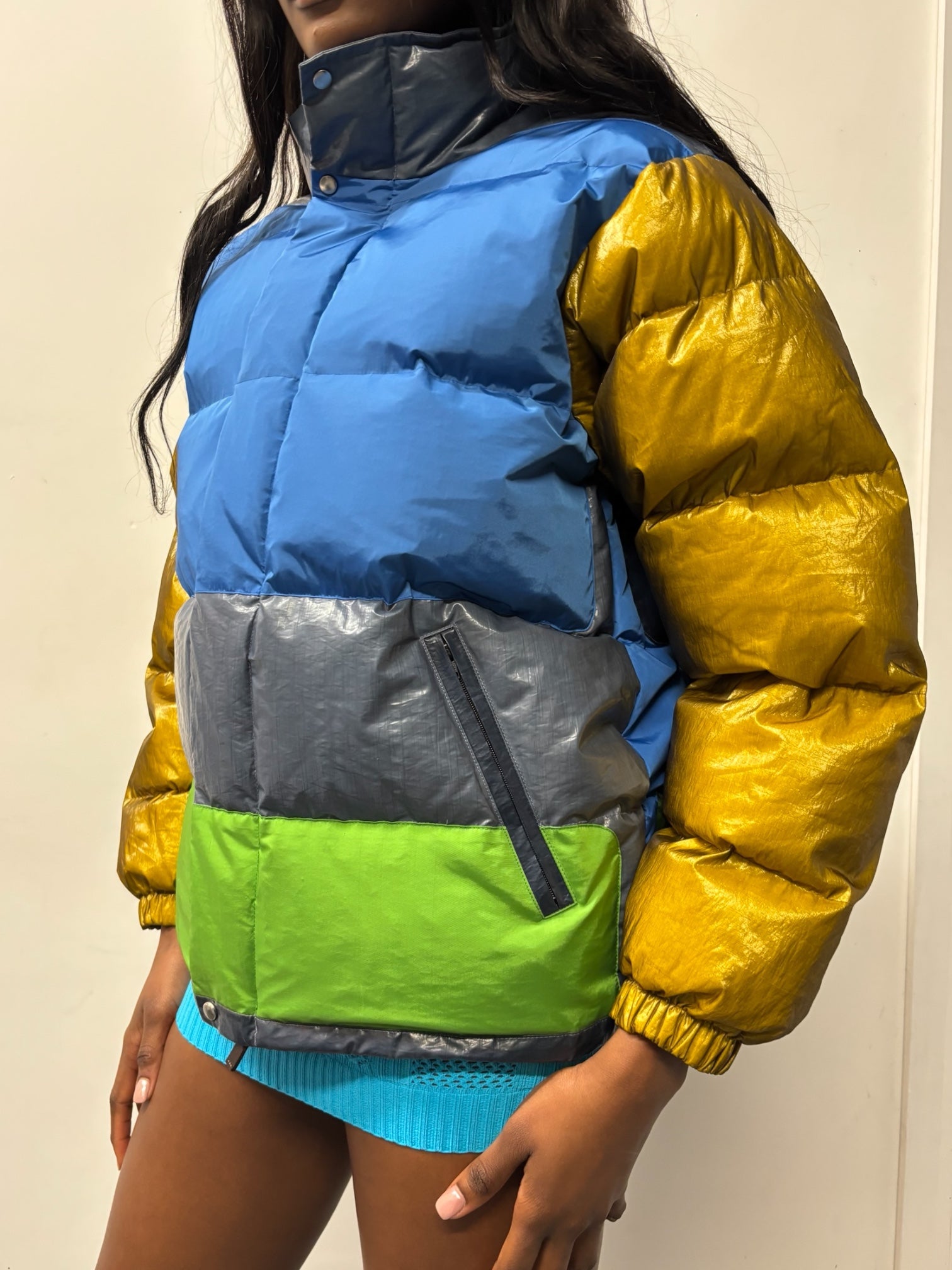 GOLD SLEEVE PANELLED PUFFER